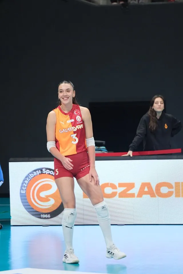 Aslı Tecimer portresi