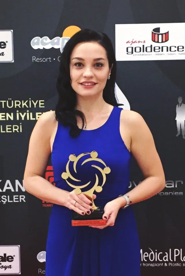 Özge Sezince Varley portresi