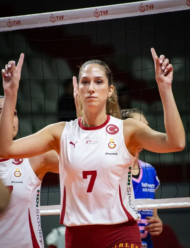 Ceylan Arısan portresi