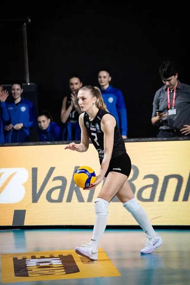 Nazlı Eda Kafkas portresi