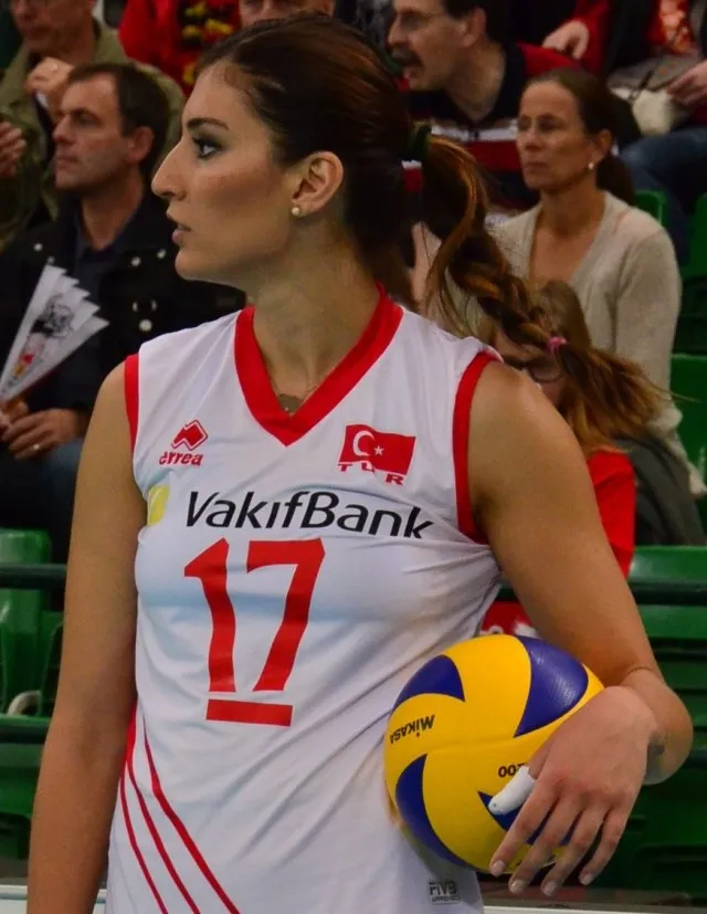 Neslihan Demir portresi
