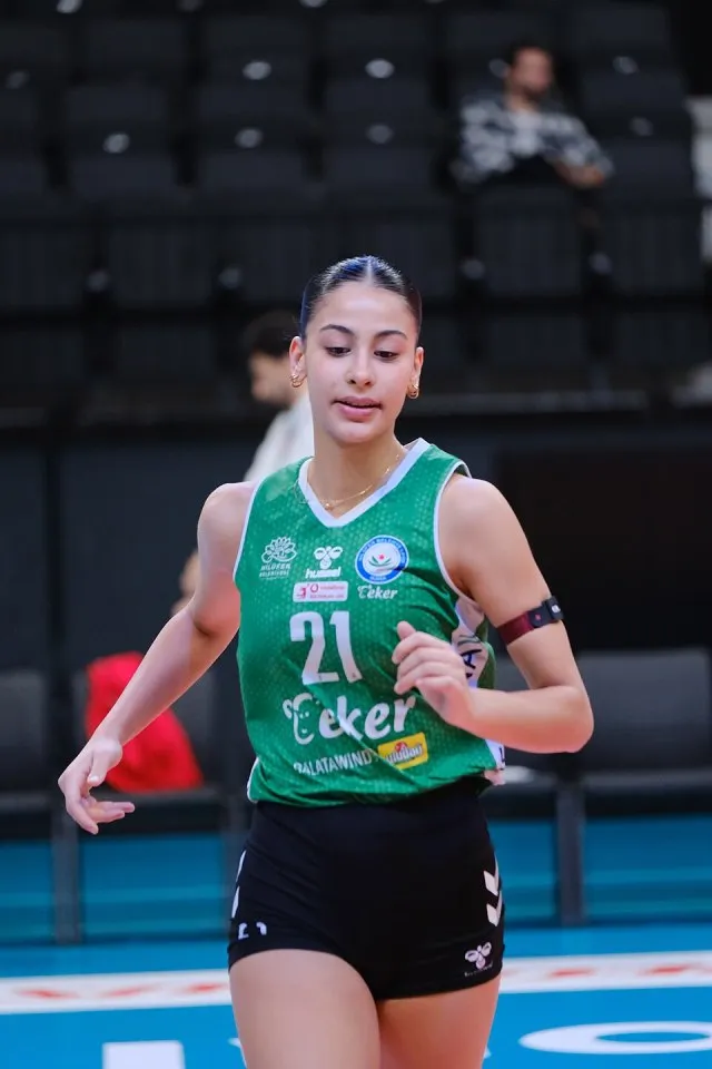 Zeynep Sıla Yaşar portresi