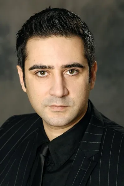 Özgür Özata portresi
