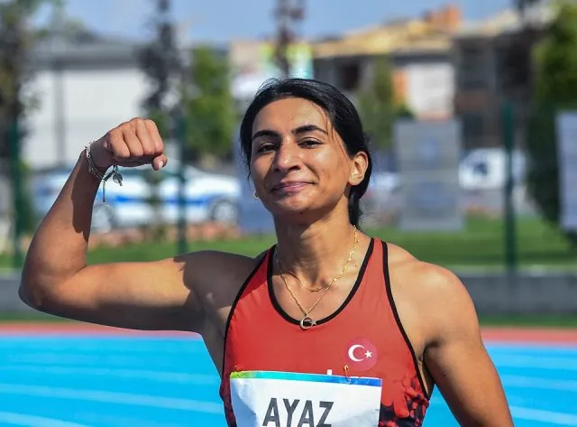 Şevval Ayaz portresi
