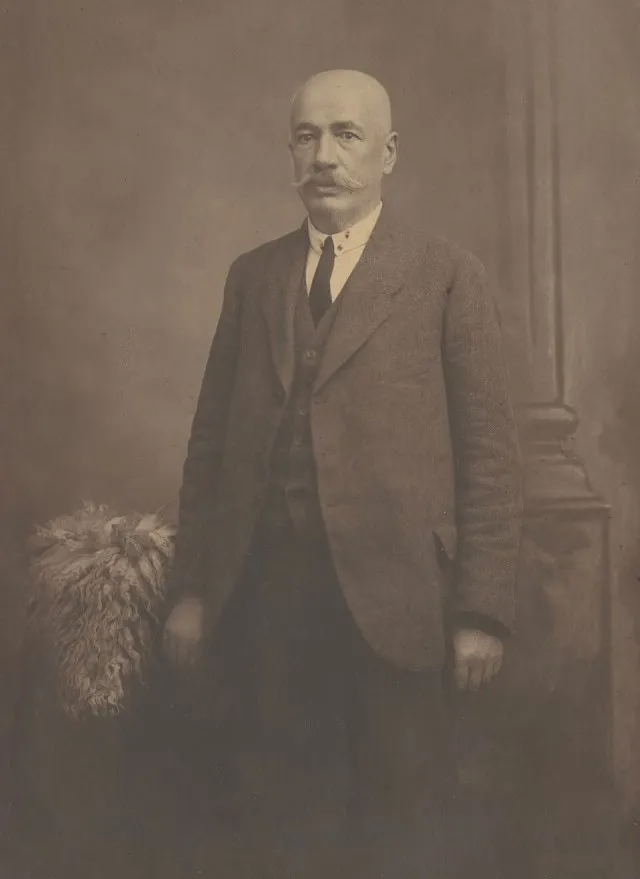 Bayram Curri portresi
