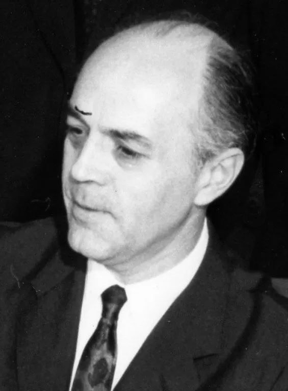 Hasan Esat Işık portresi