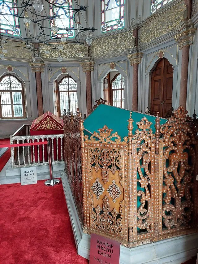 Rahîme Perestû Sultan portresi