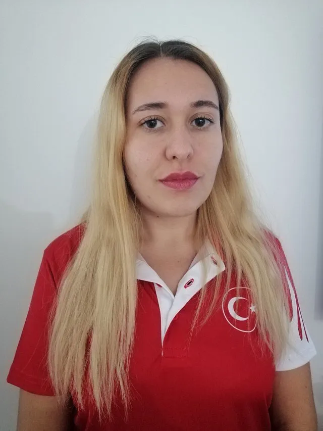 İnci Ece Öztürk portresi