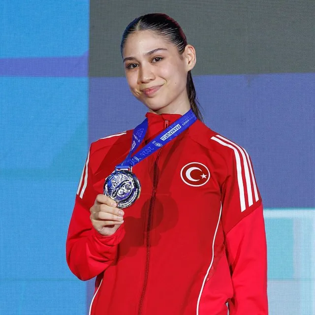 Zümra Rezzan İm portresi