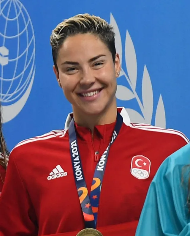 Ekaterina Avramova portresi