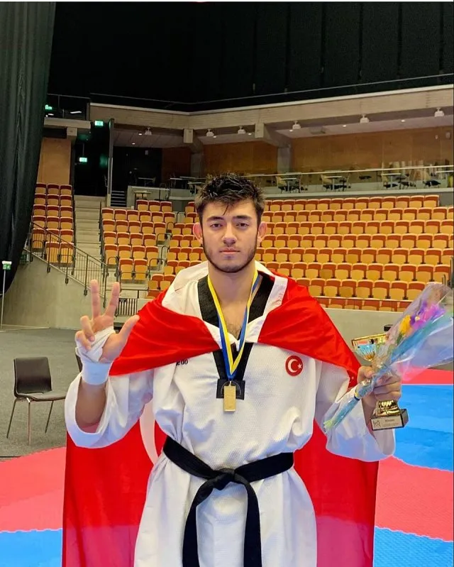 Emre Kutalmış Ateşli portresi