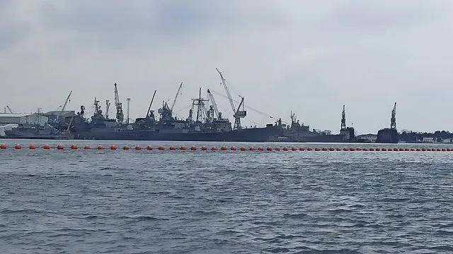 Gölcük Donanma Tersanesi portresi