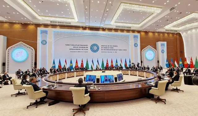 9. Türk Devletleri Teşkilatı Semerkant Zirvesi portresi