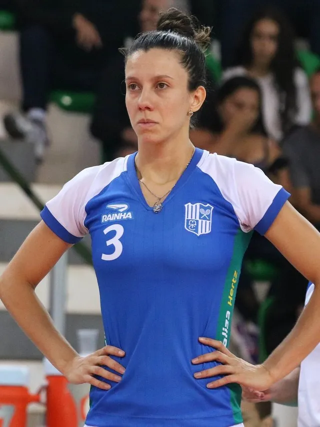 Macris Carneiro portresi
