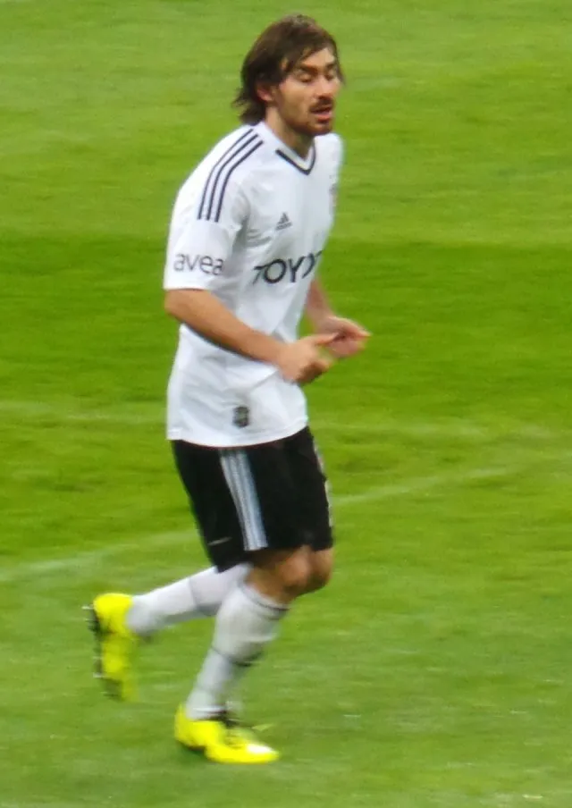 Veli Kavlak portresi