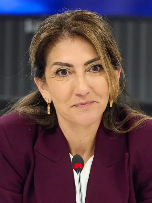 Dilan Yeşilgöz portresi