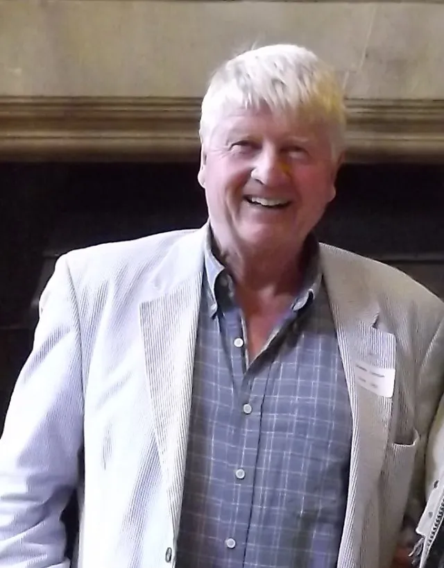 Stanley Johnson (yazar) portresi