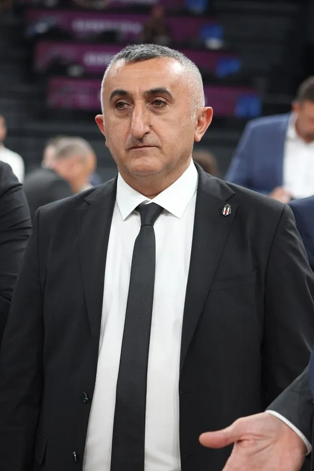 Aziz Akkaya portresi