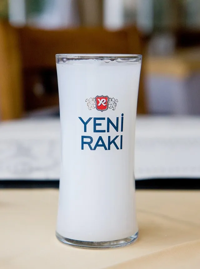 Rakı portresi