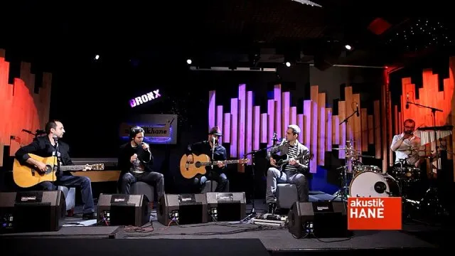 Badem (müzik grubu) portresi