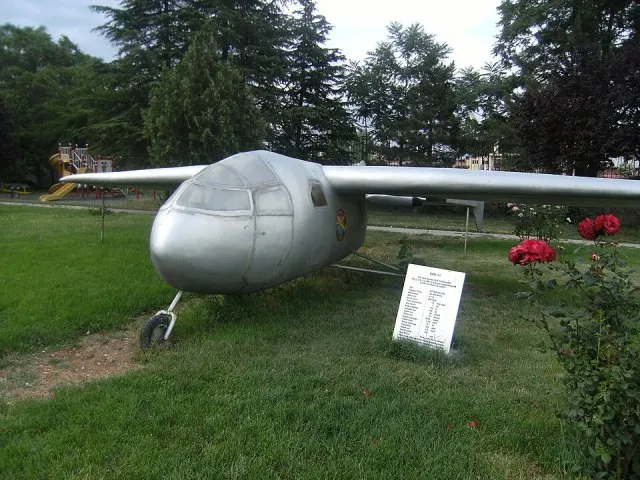 THK-11 portresi