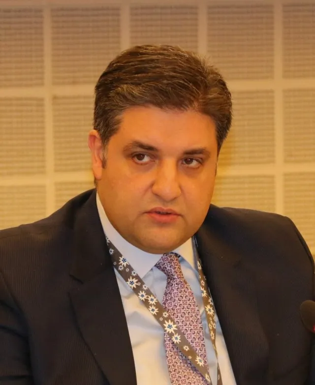 Emin Önen portresi