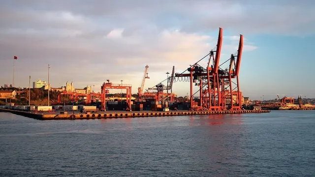 Haydarpaşa Limanı portresi