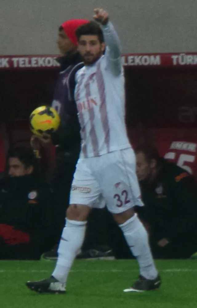 Onur Ayık portresi