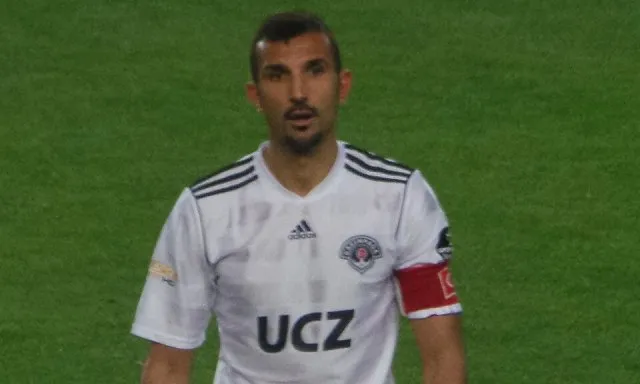 Yalçın Ayhan portresi