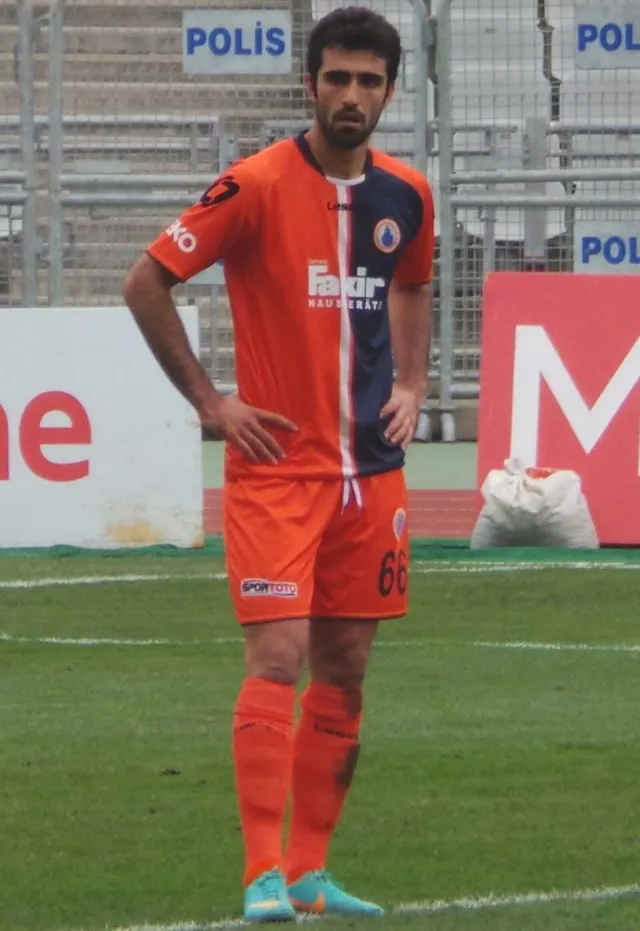 Gençer Cansev portresi