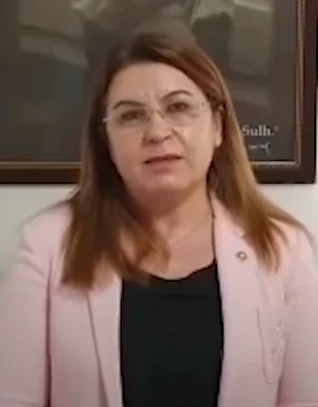 Gülizar Biçer Karaca portresi