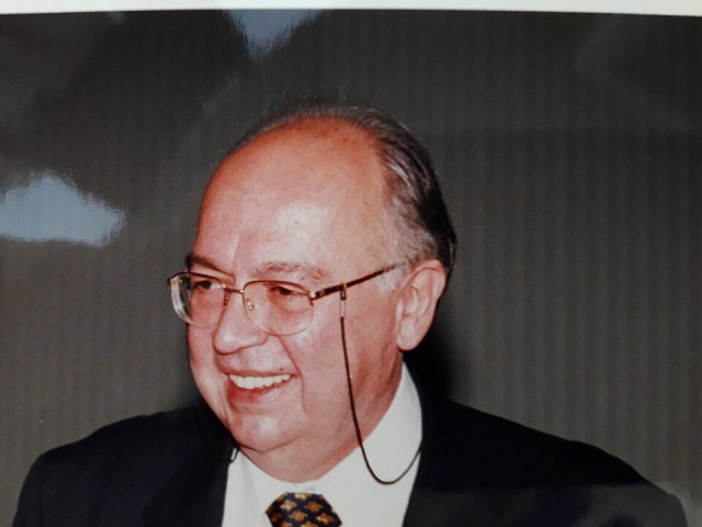 Tomur Bayer portresi