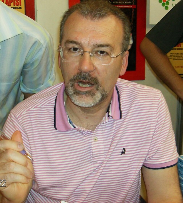 Hulki Cevizoğlu portresi