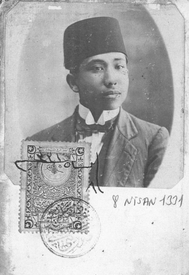 Mustafa Halim Özyazıcı portresi