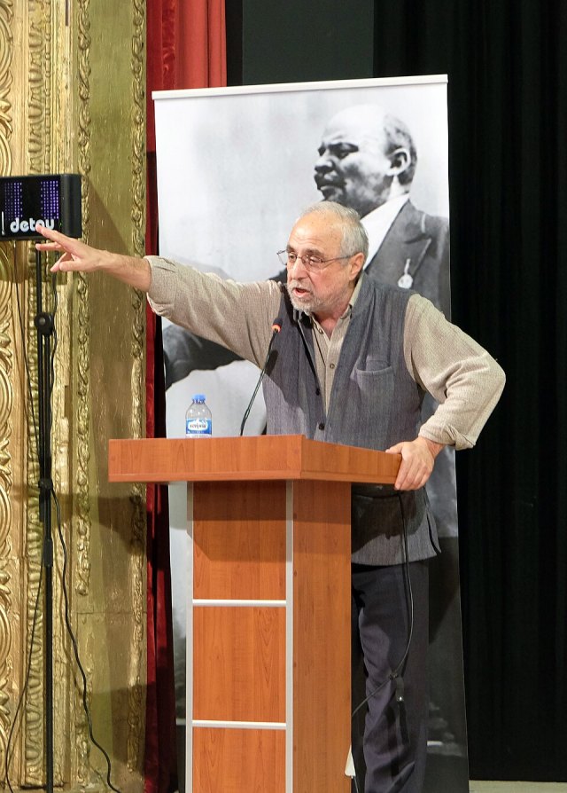 Sungur Savran portresi