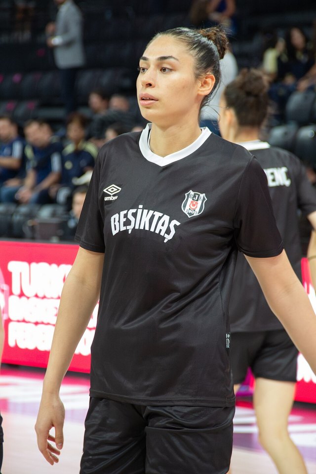 Melek Uzunoğlu portresi
