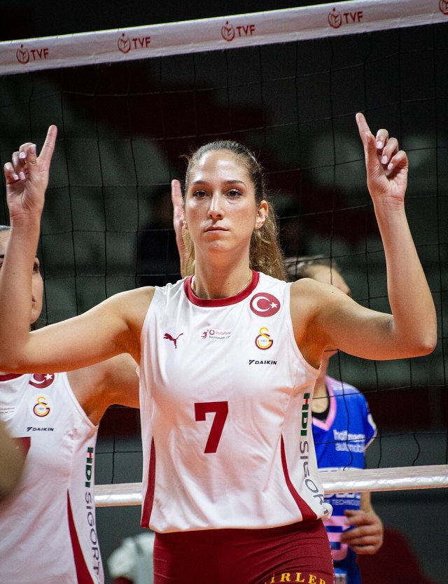 Ceylan Arısan portresi