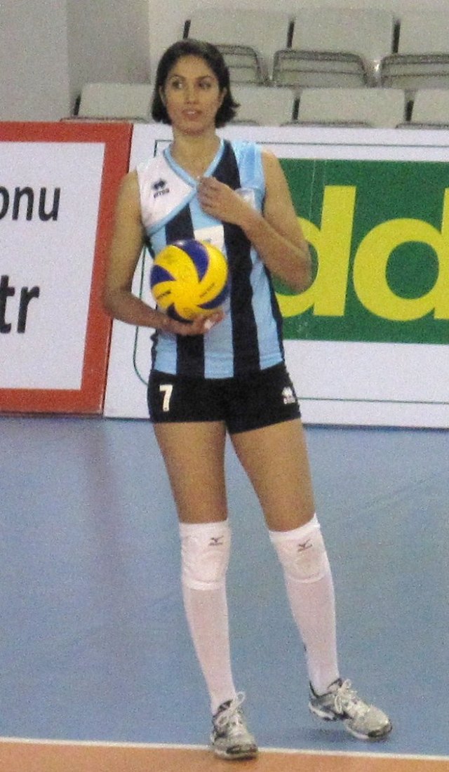 Hülya Cömert portresi
