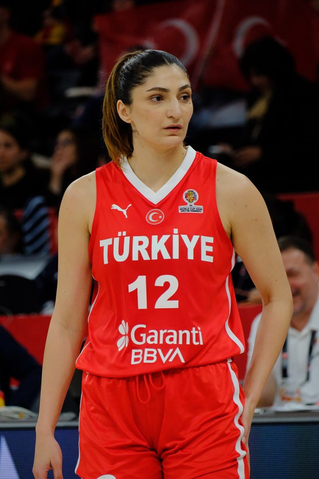 Zeynep Şevval Gül portresi