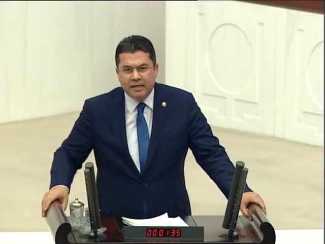 Ruhi Ersoy portresi