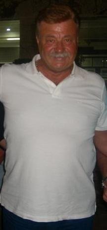 Nuri Alço portresi