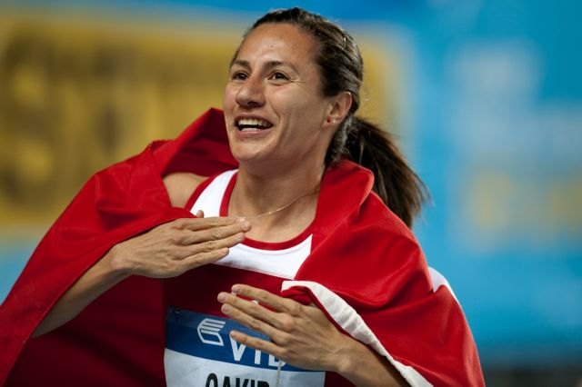 Aslı Çakır Alptekin portresi