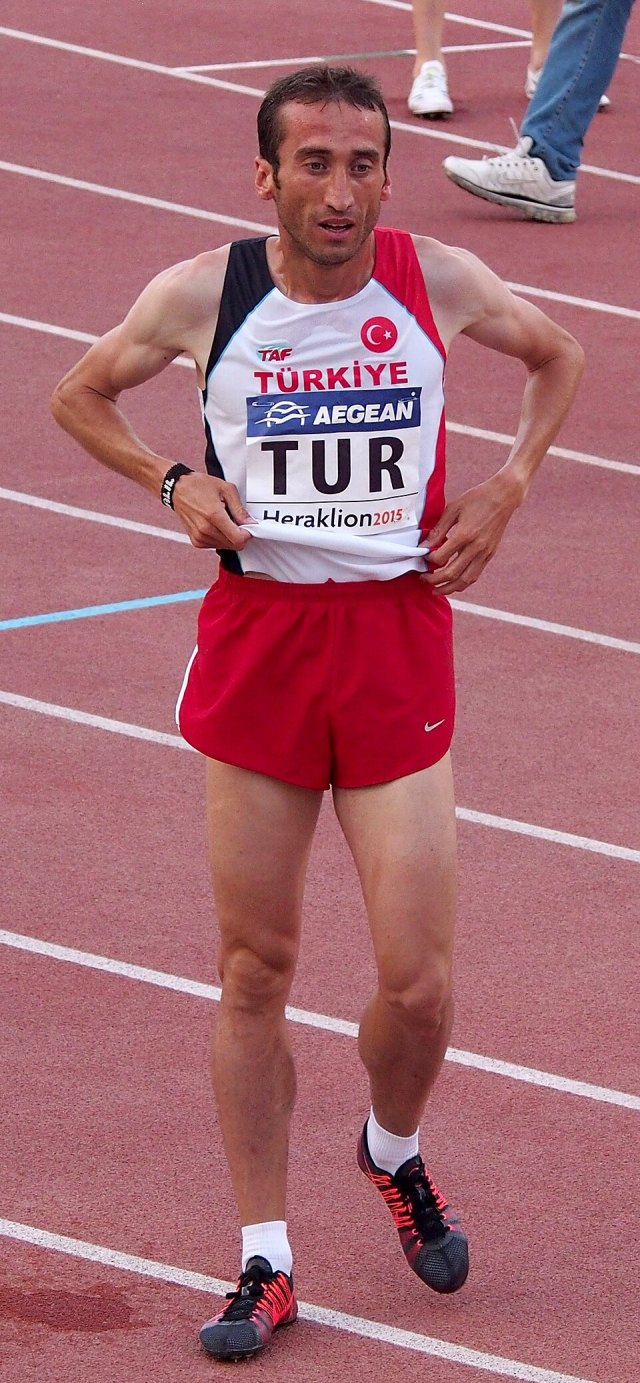 Halil Akkaş portresi