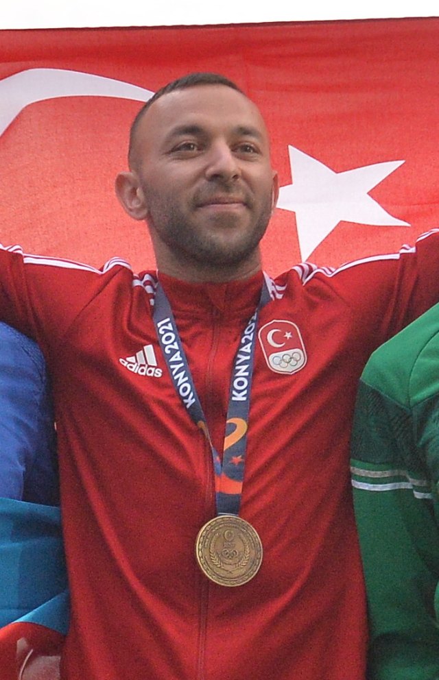 Necati Er (atlet) portresi