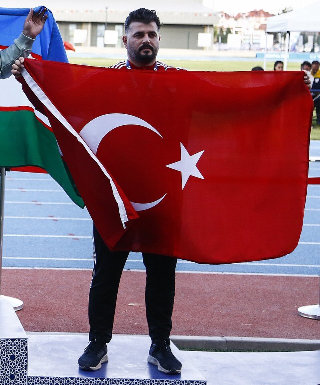Özkan Baltacı portresi