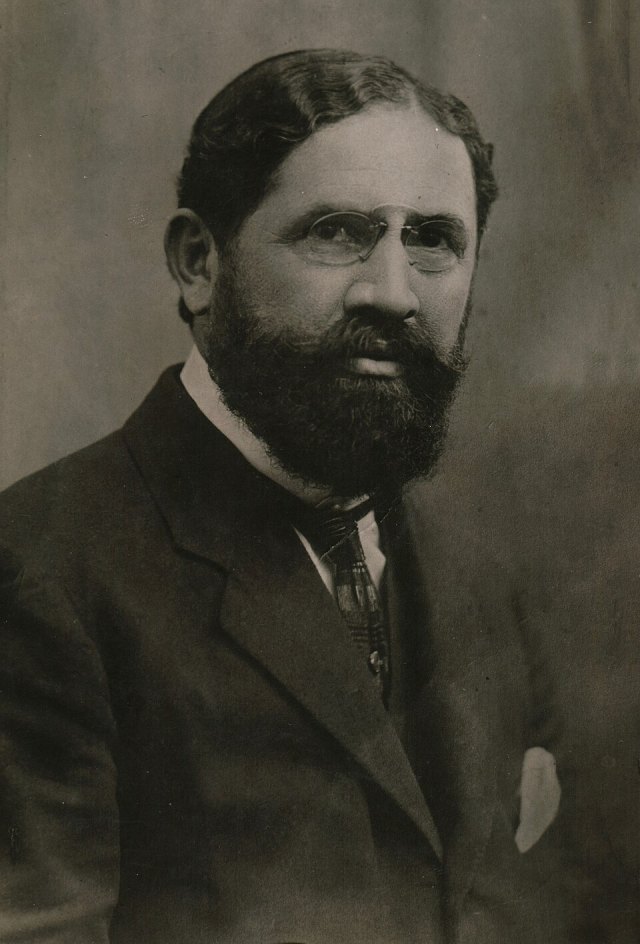 Derviş Hima portresi