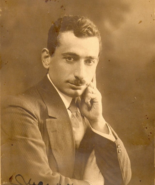 Aram Andonyan portresi