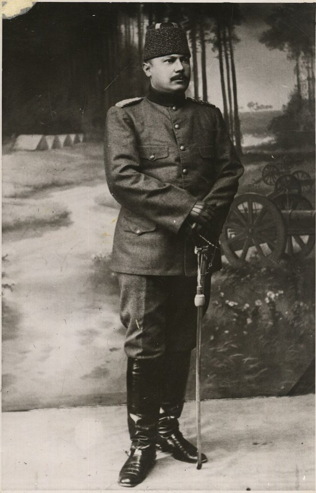 Hüseyin Avni (Arıburun) portresi