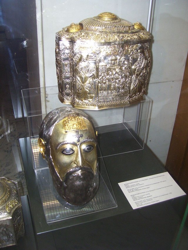I. Dionisios portresi
