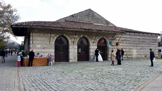 Büyükçekmece Kervansarayı portresi